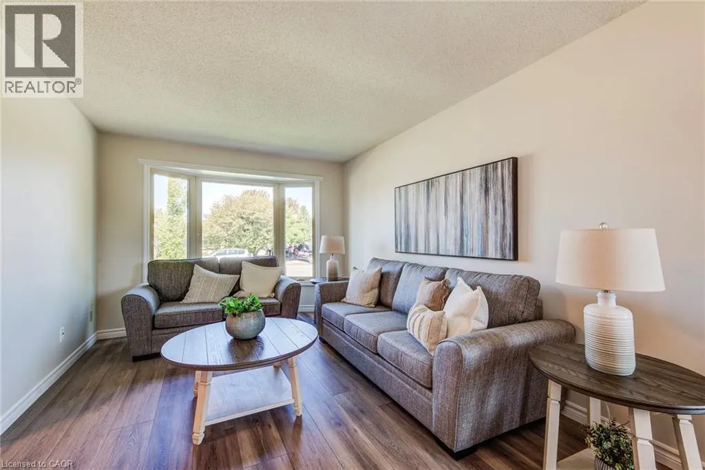 463 THORNDALE Drive