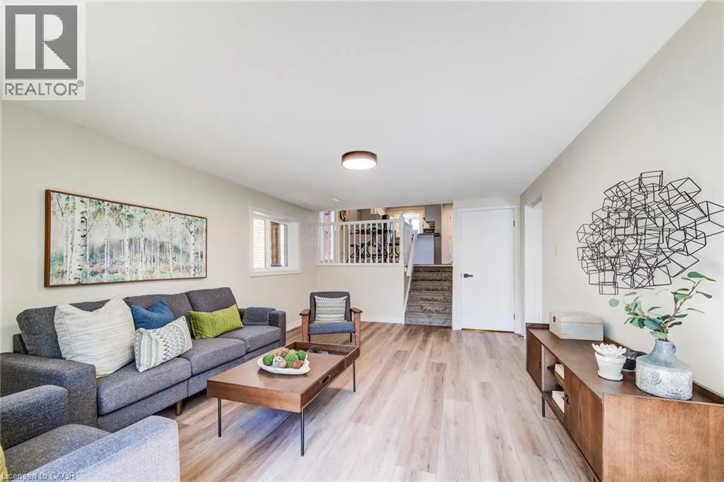 463 THORNDALE Drive