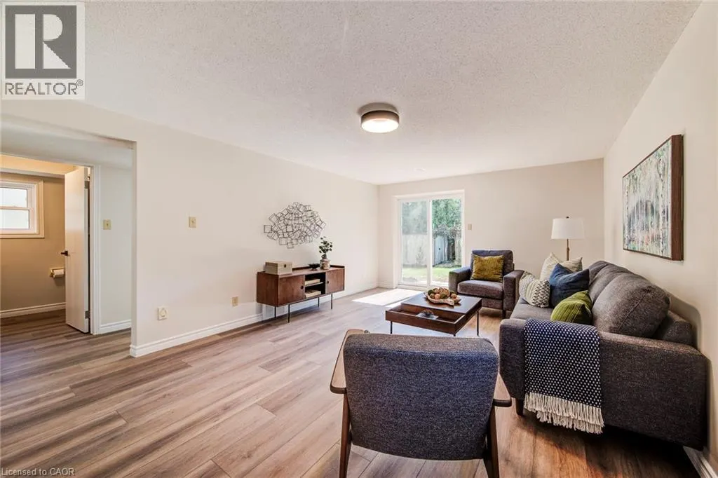 463 THORNDALE Drive