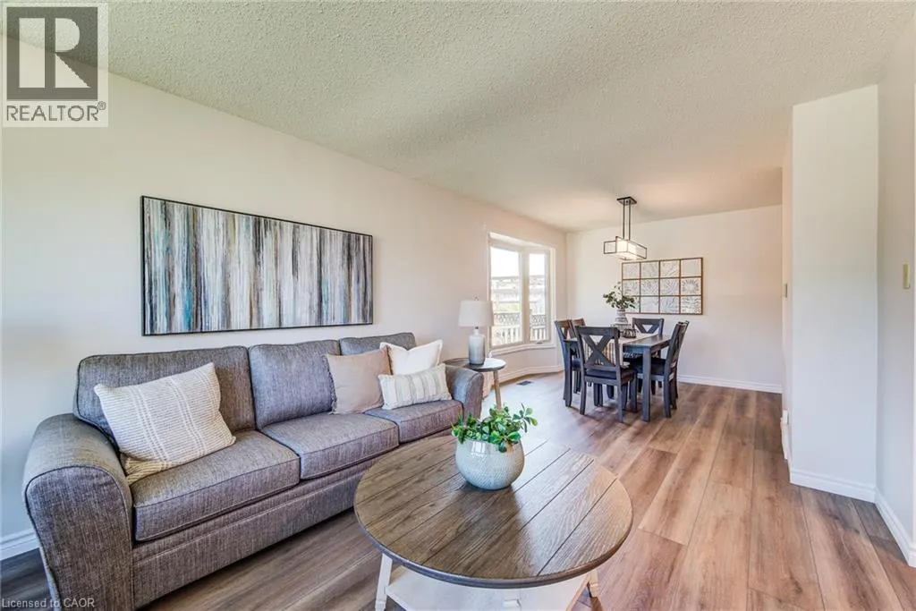 463 THORNDALE Drive