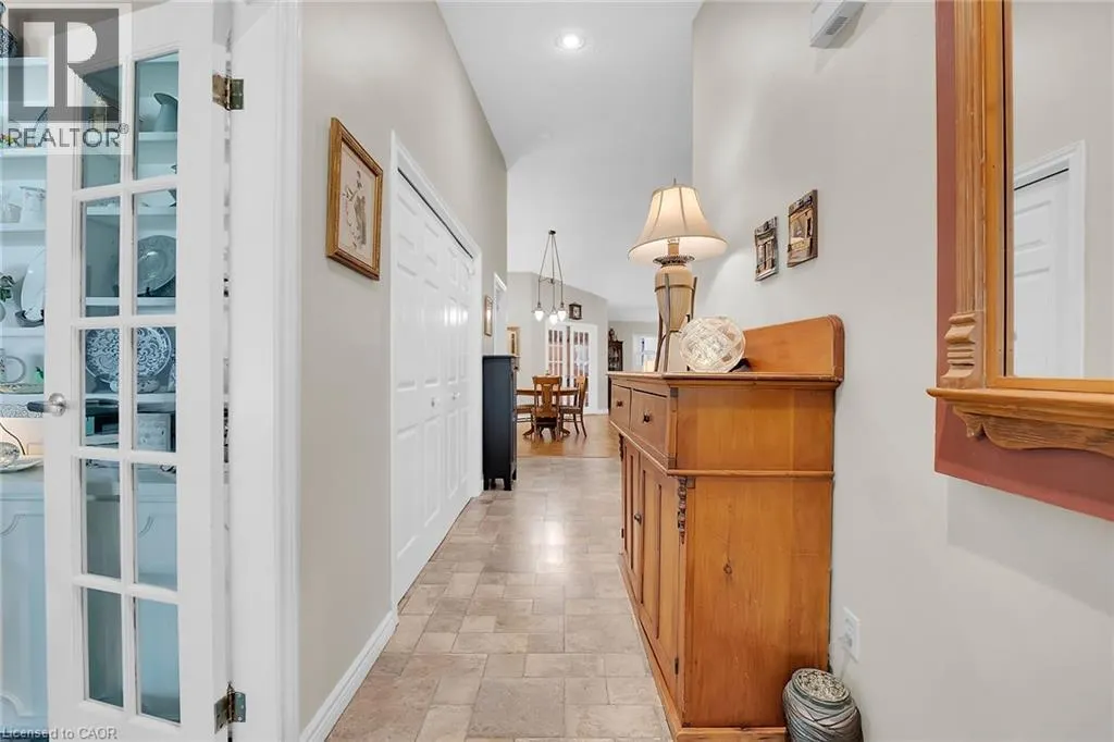 18 MCMASTER Drive