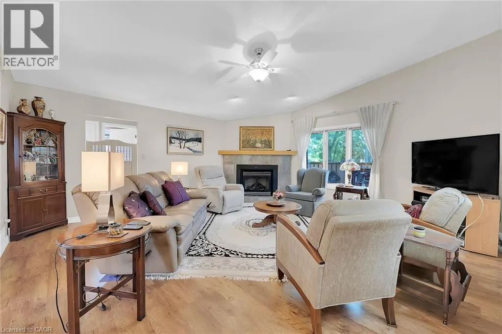 18 MCMASTER Drive