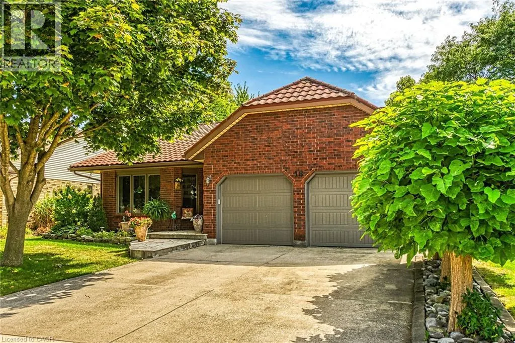 18 MCMASTER Drive