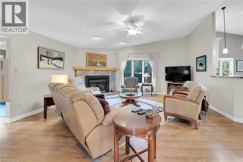 18 MCMASTER Drive