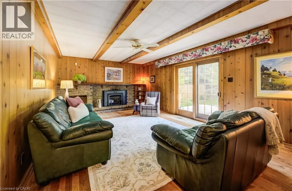 15 BUTTONWOOD Drive