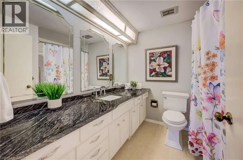 15 BUTTONWOOD Drive