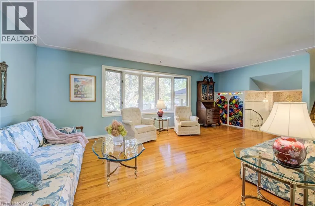 15 BUTTONWOOD Drive