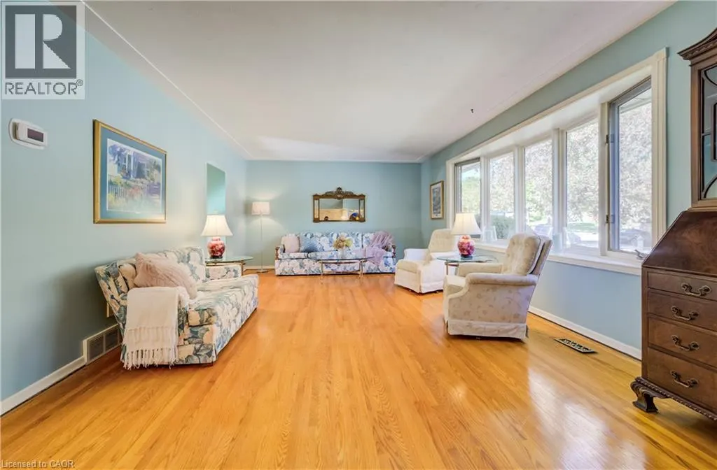 15 BUTTONWOOD Drive