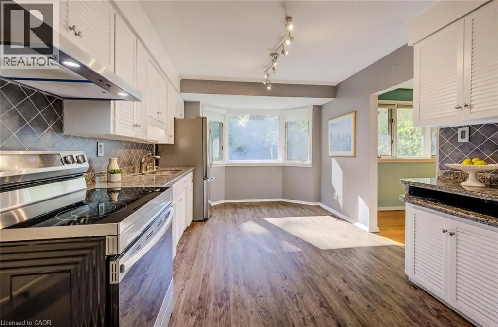 15 BUTTONWOOD Drive