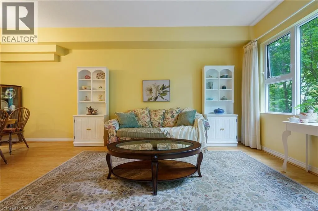 77 GOVERNORS Road Unit# 102, #102