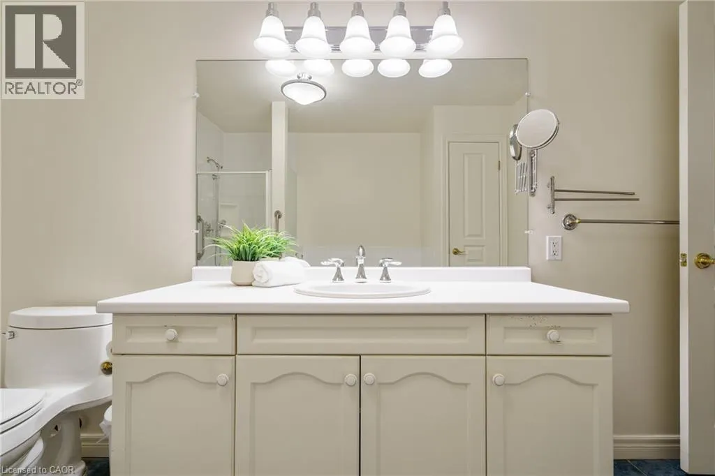 77 GOVERNORS Road Unit# 102, #102