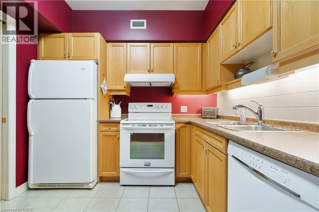 77 GOVERNORS Road Unit# 102, #102