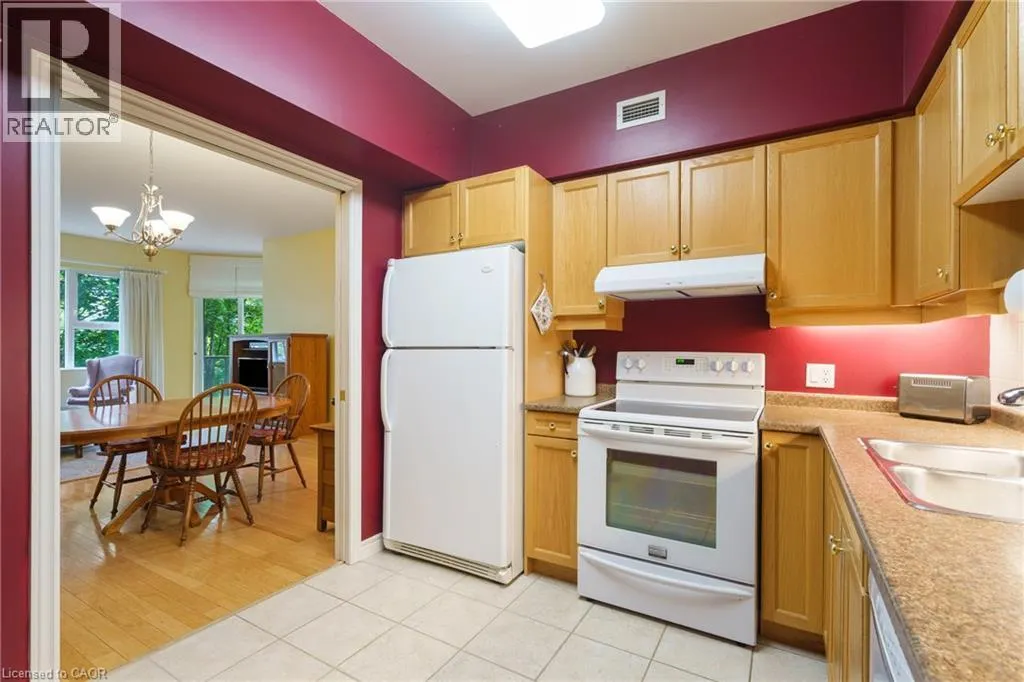 77 GOVERNORS Road Unit# 102, #102