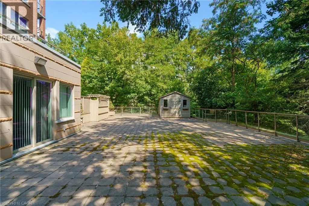 77 GOVERNORS Road Unit# 102, #102