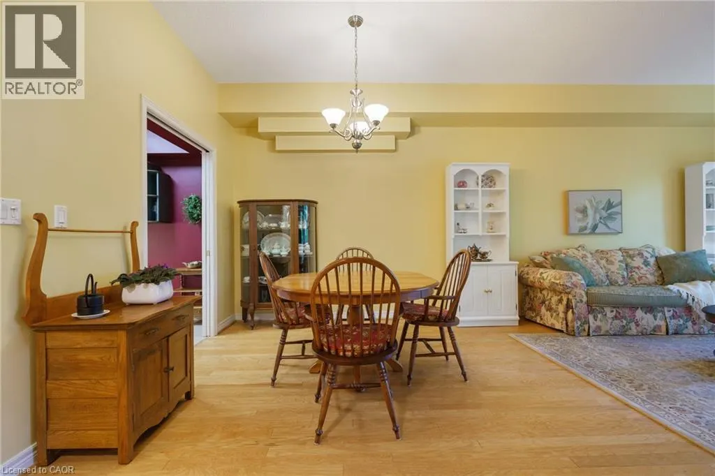 77 GOVERNORS Road Unit# 102, #102