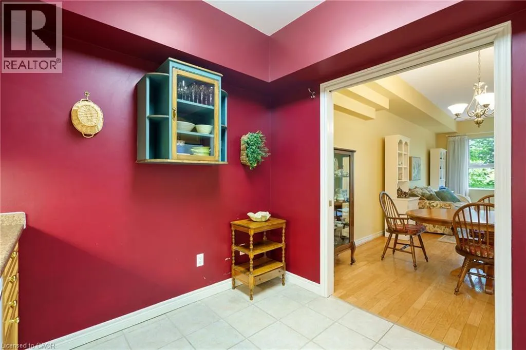 77 GOVERNORS Road Unit# 102, #102