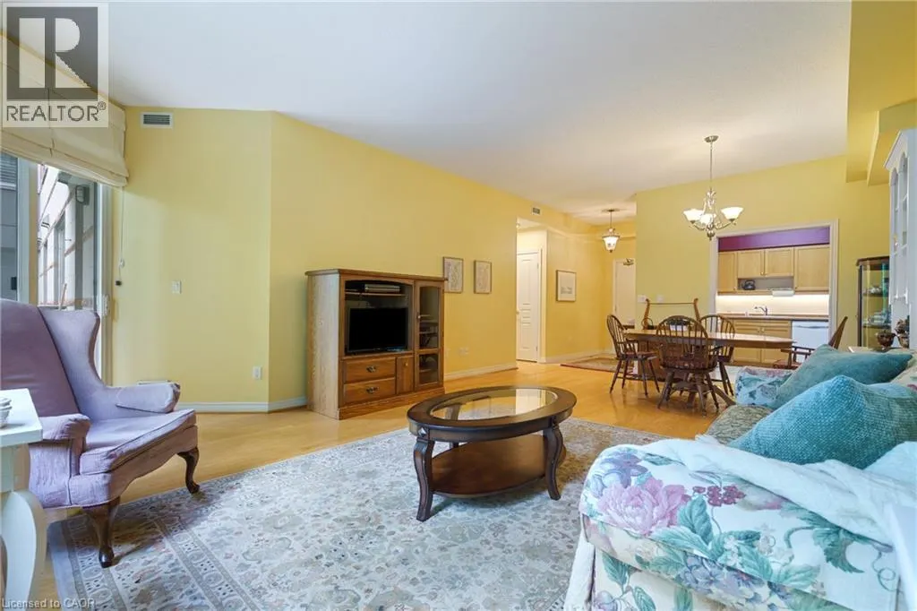 77 GOVERNORS Road Unit# 102, #102