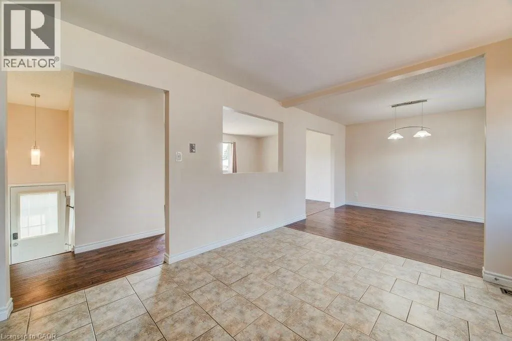 73 FALCON Drive