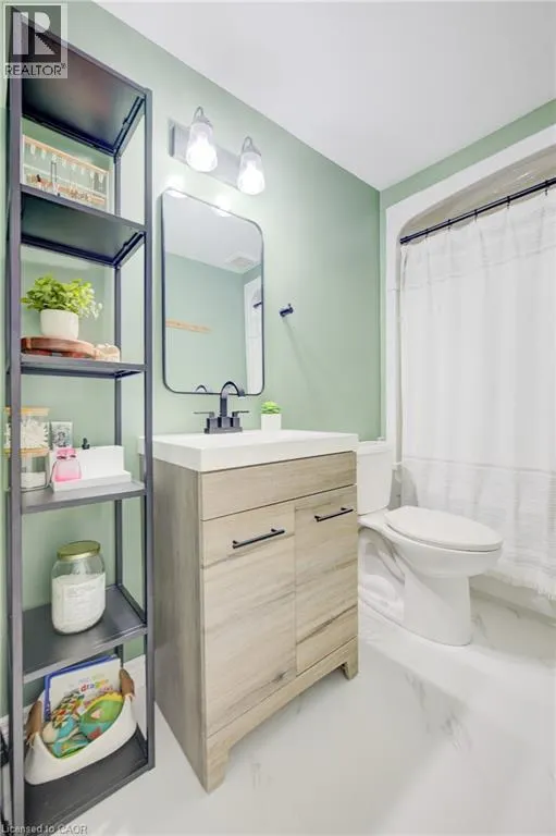 879 PARKINSON Road Unit# 28, #28