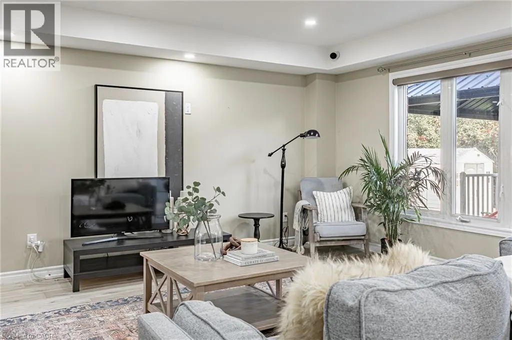 13 RIDGEWOOD COURT