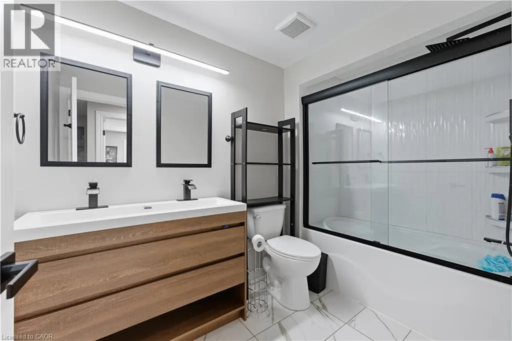 117 NORTHLAKE Drive Unit# A, #A
