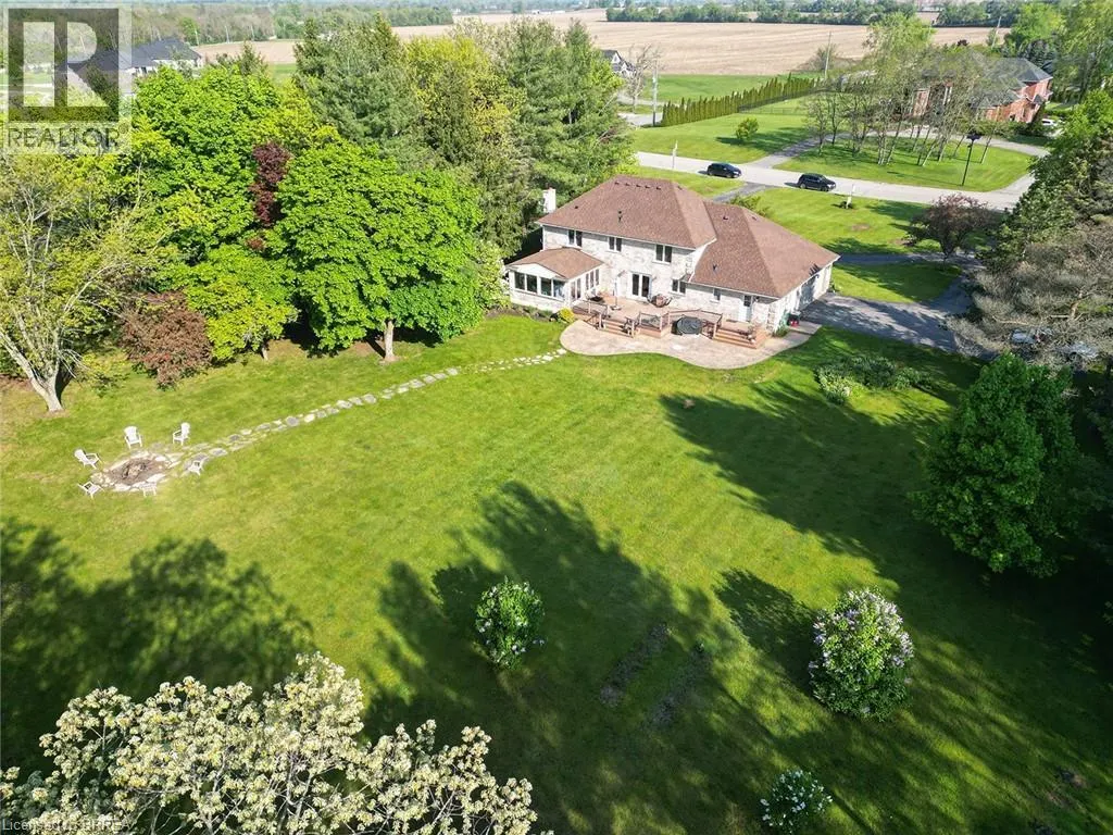 92 HIGHLAND Drive