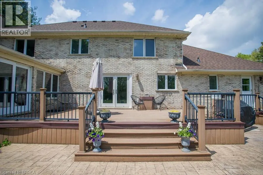 92 HIGHLAND Drive