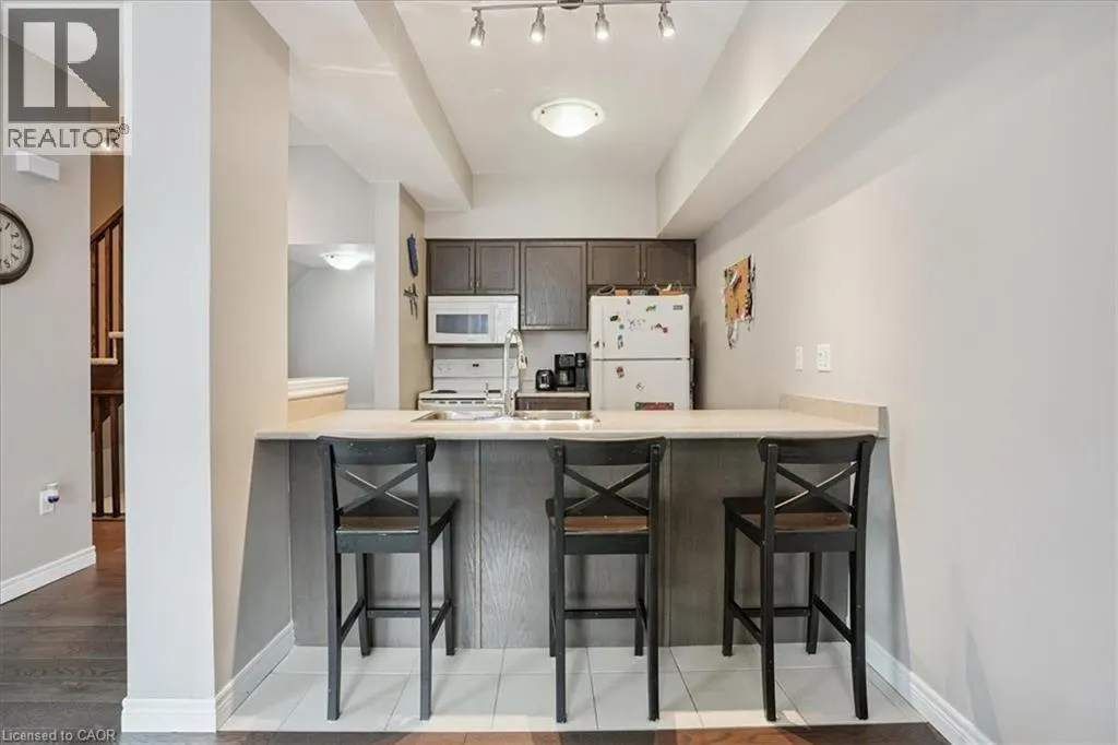 6 CHESTNUT DRIVE Drive Unit# 69, #69