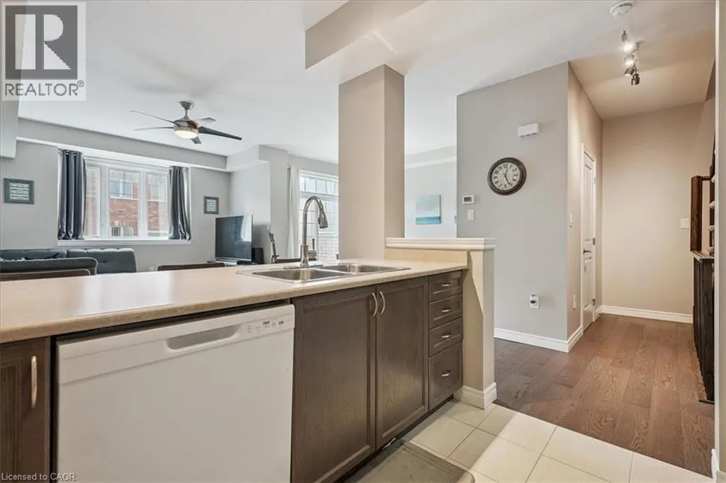 6 CHESTNUT DRIVE Drive Unit# 69, #69