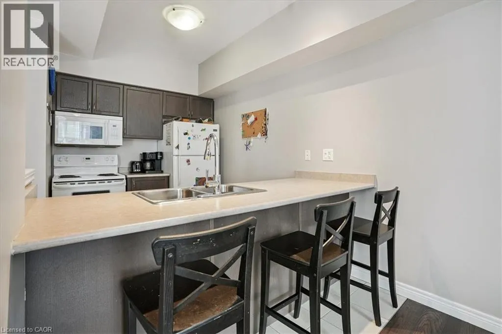 6 CHESTNUT DRIVE Drive Unit# 69, #69