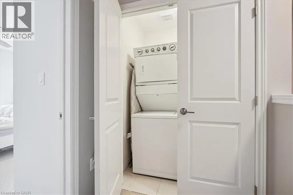 6 CHESTNUT DRIVE Drive Unit# 69, #69