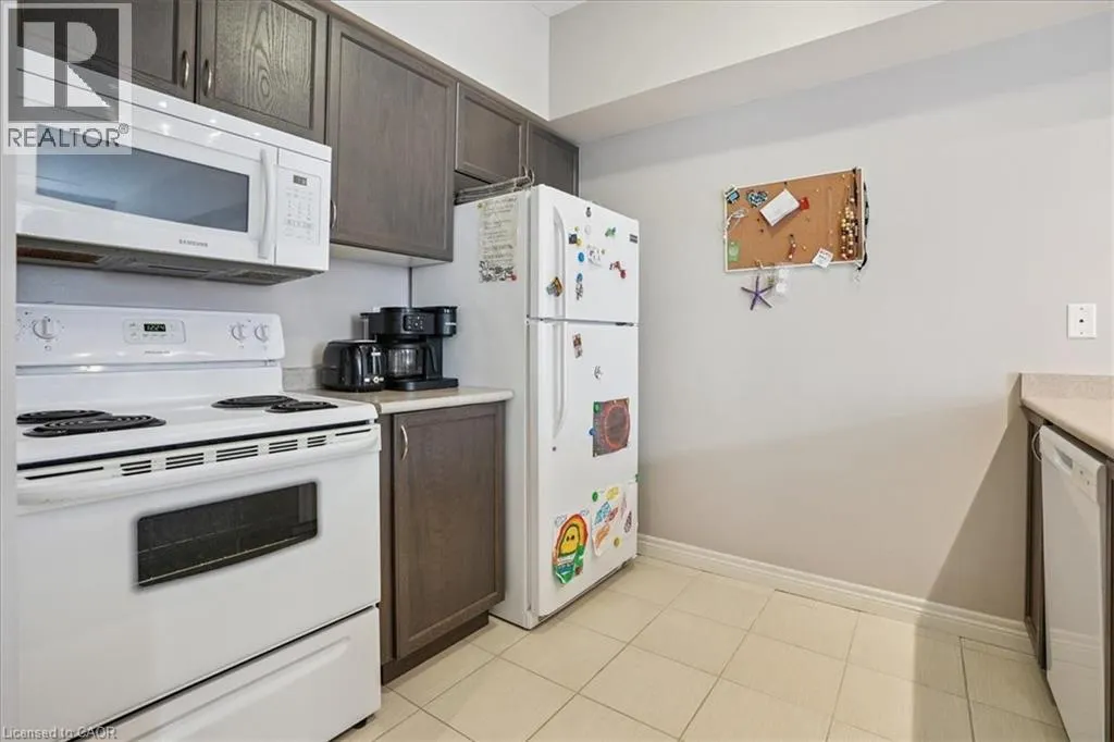 6 CHESTNUT DRIVE Drive Unit# 69, #69