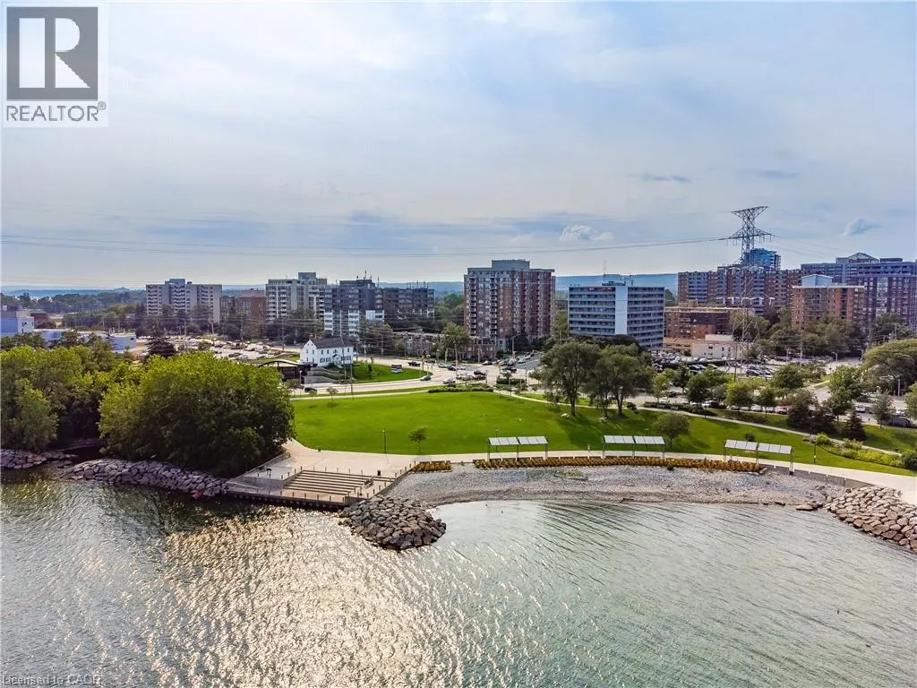 1377 LAKESHORE Road Unit# 104, #104