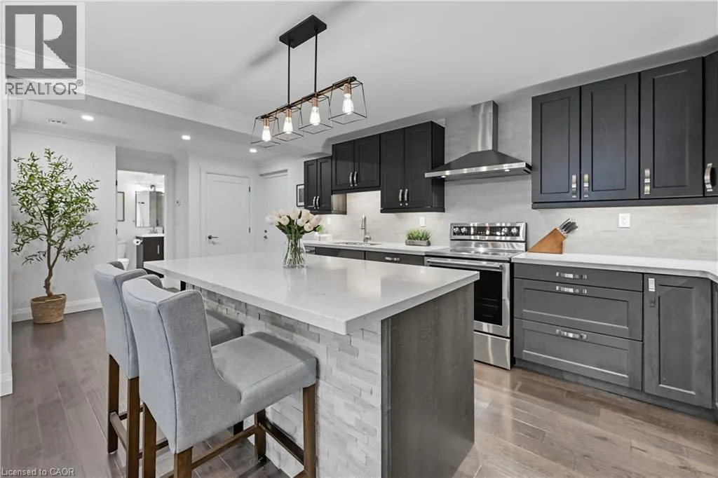 1377 LAKESHORE Road Unit# 104, #104