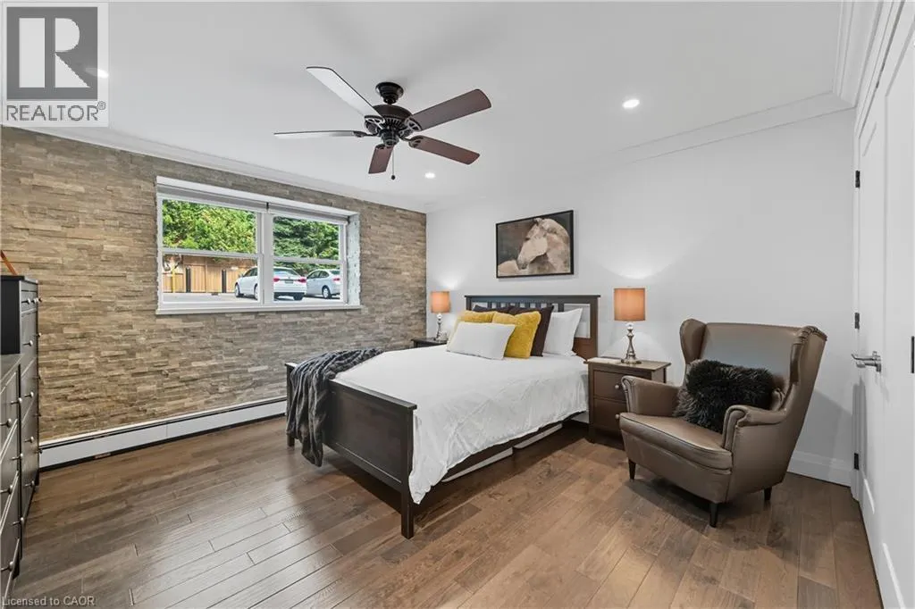 1377 LAKESHORE Road Unit# 104, #104