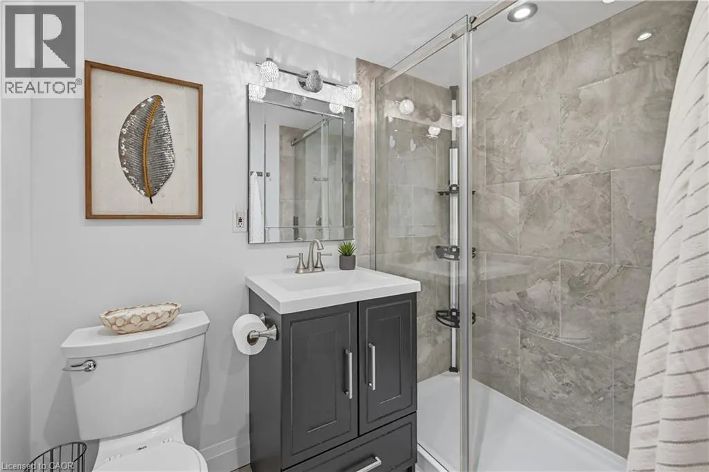 1377 LAKESHORE Road Unit# 104, #104