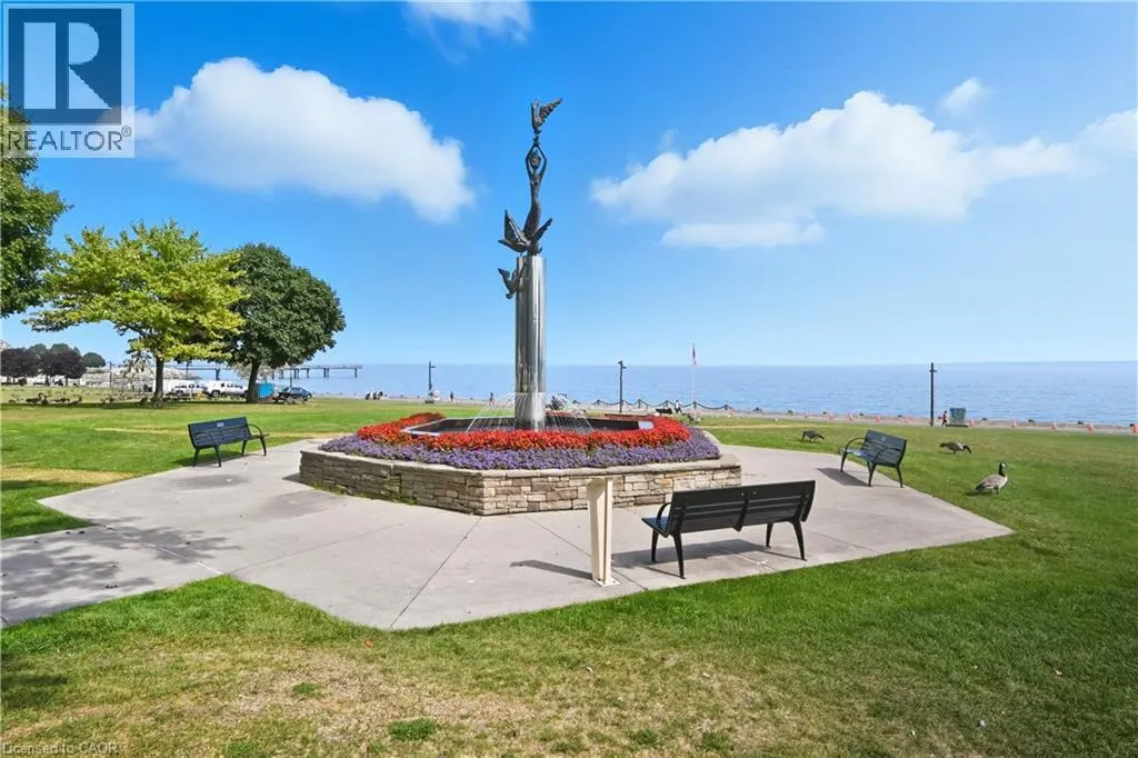 1377 LAKESHORE Road Unit# 104, #104