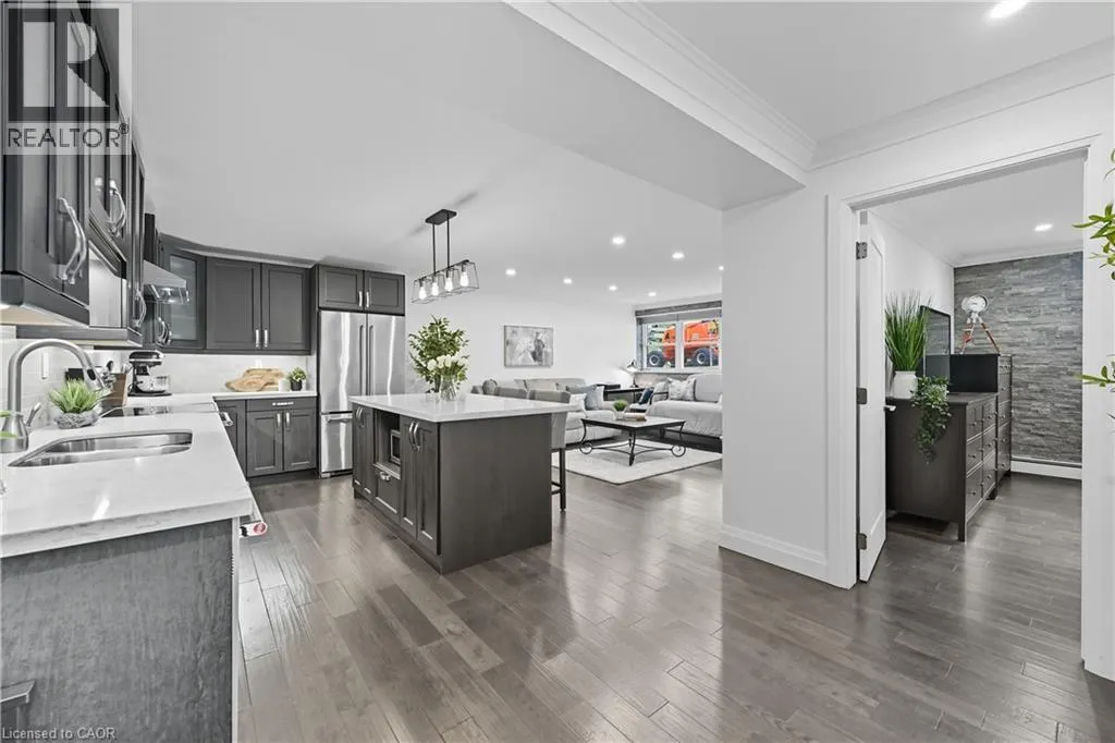 1377 LAKESHORE Road Unit# 104, #104