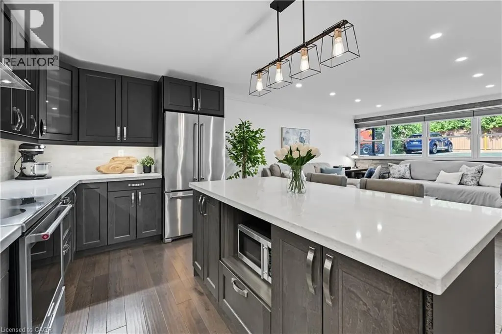 1377 LAKESHORE Road Unit# 104, #104