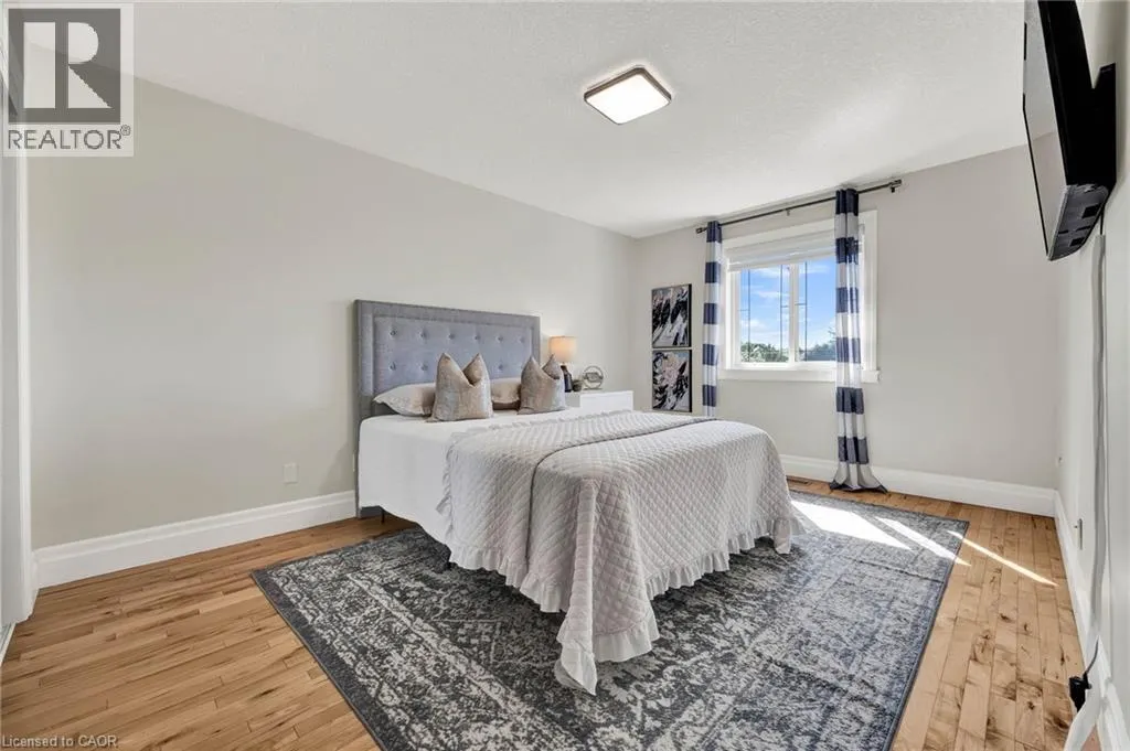 433 DOON SOUTH Drive