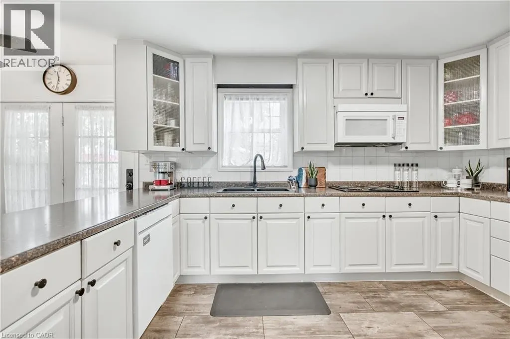 173 GREEN POINTE Drive