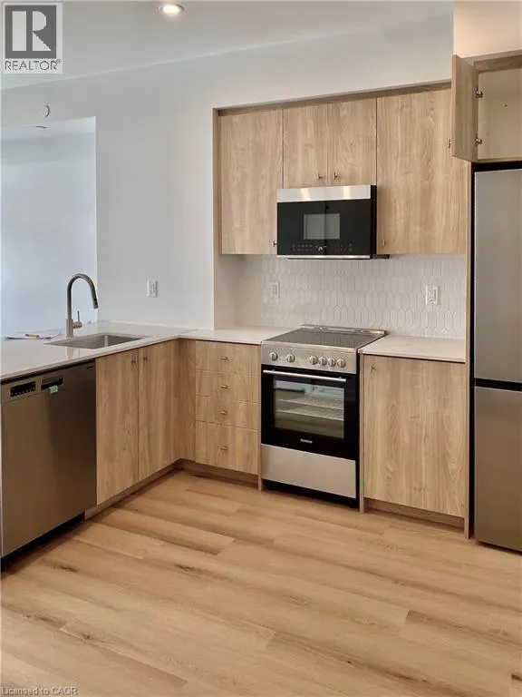 25 WELLINGTON Street S Unit# 2014, #2014