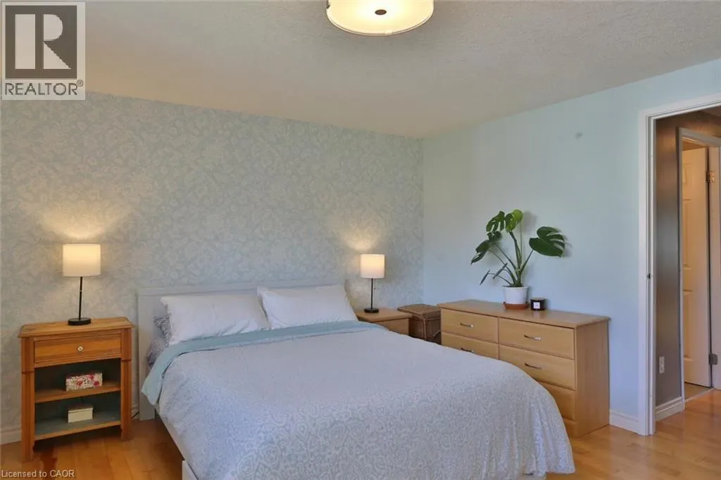 1085 QUEENS Boulevard Unit# 6, #6