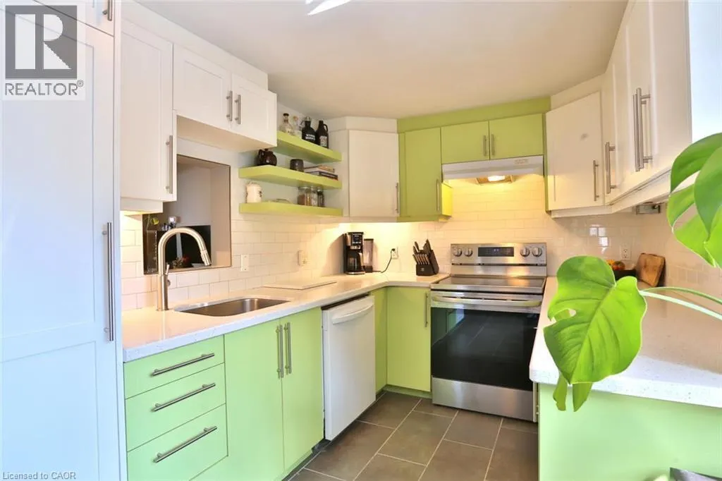 1085 QUEENS Boulevard Unit# 6, #6