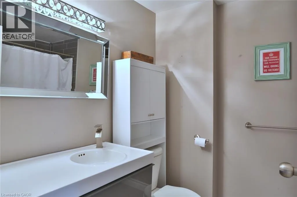 1085 QUEENS Boulevard Unit# 6, #6