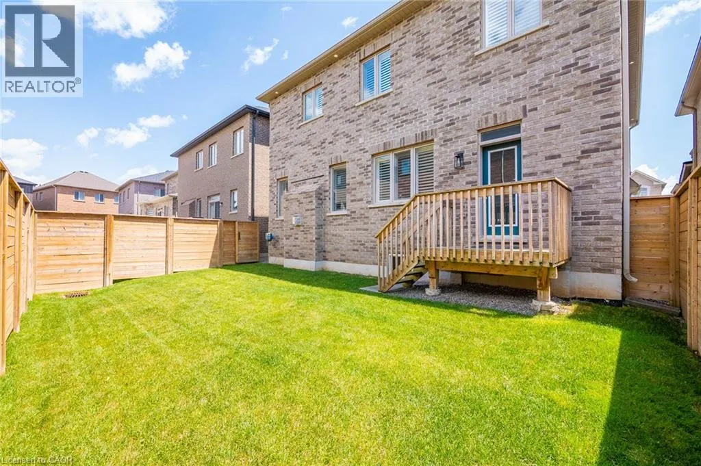 107 AVANTI Crescent