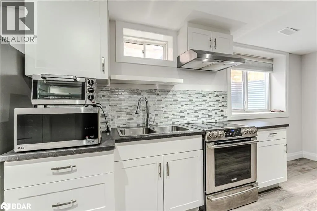 17 WAGNER Crescent Unit# Lower, #Lower