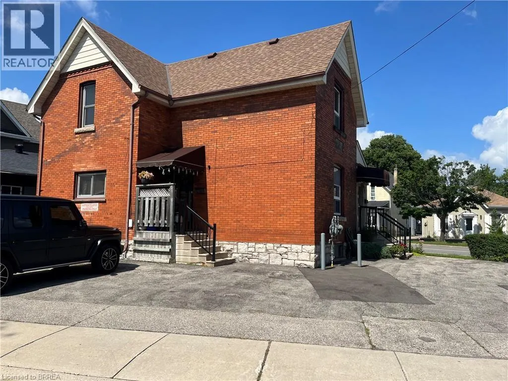266 BRANT Avenue