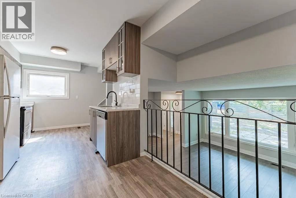 250 MONTMORENCY Drive Unit# 207, #207