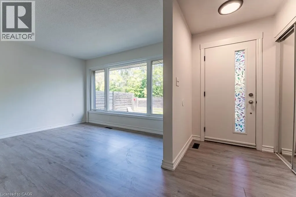 250 MONTMORENCY Drive Unit# 211, #211